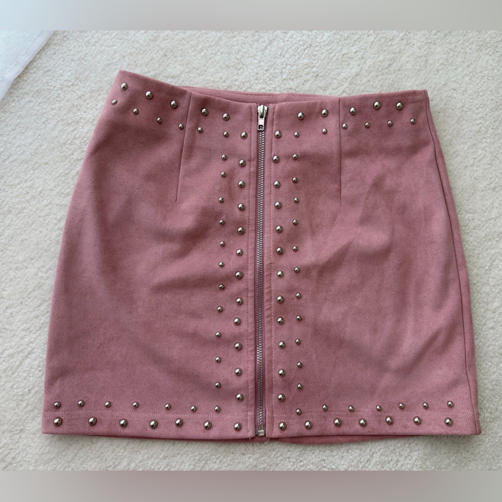 NLW Current Fashion Powder Plush Pink Suede Studded Mini Skirt